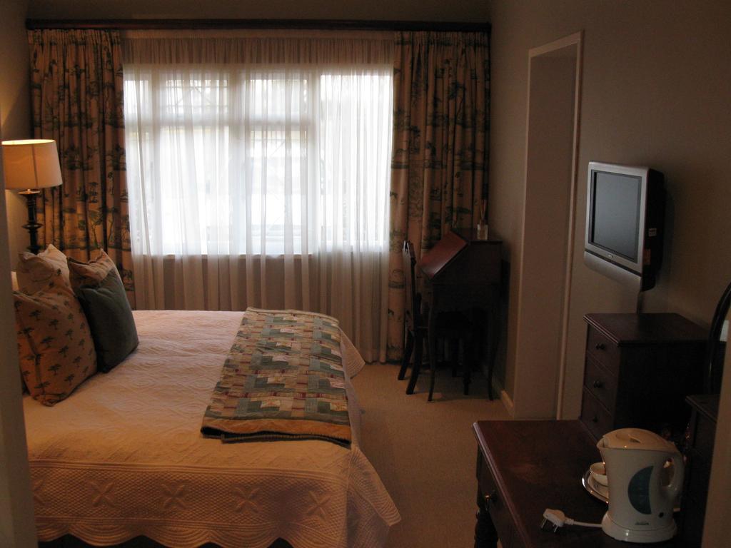 Sneezewood Farm Bed&Breakfast And Self-Catering Cottage Данди Номер фото